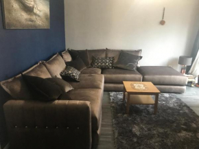 Stunning 3-Bed House in Cardiff